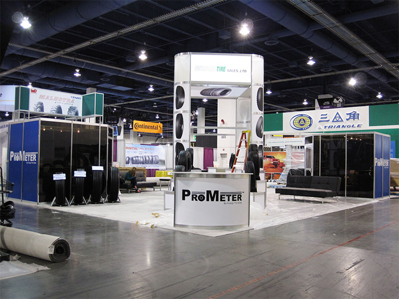 Automotive accessories tradeshow stand